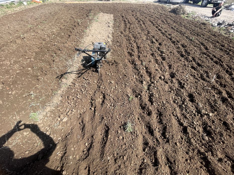Вспашка огорода мотобоком