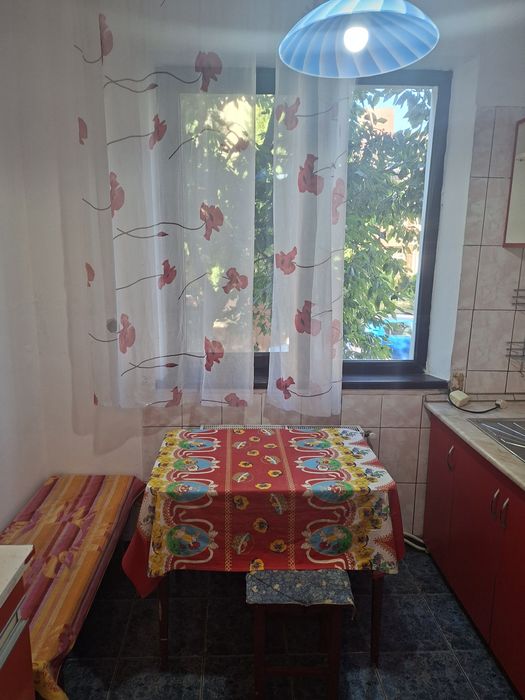 Inchirez apartament 2 camere pe strada Decebal partial mobilat