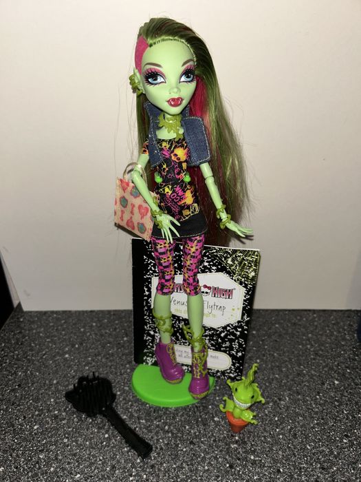 Кукла монстер хай Венера