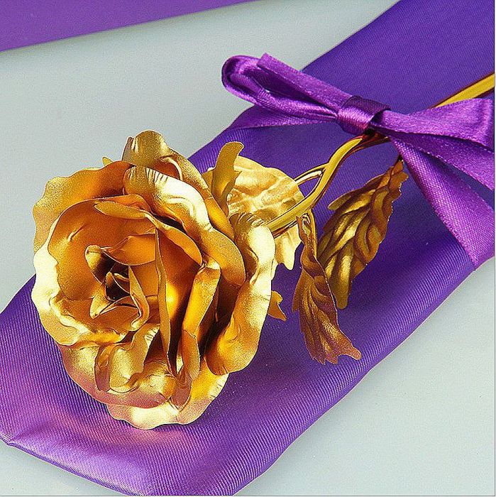 Цветы в падарок. Искусственные