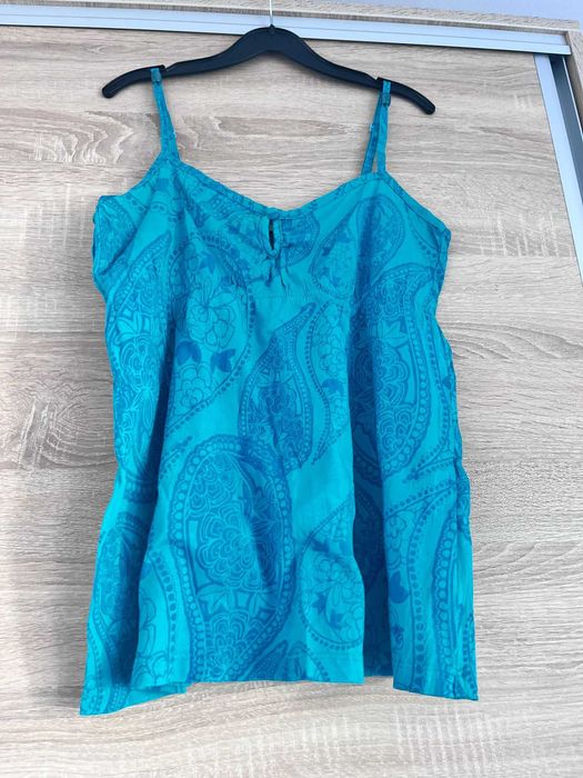 diferite tricouri si maieuri pt copii in stare foarte buna