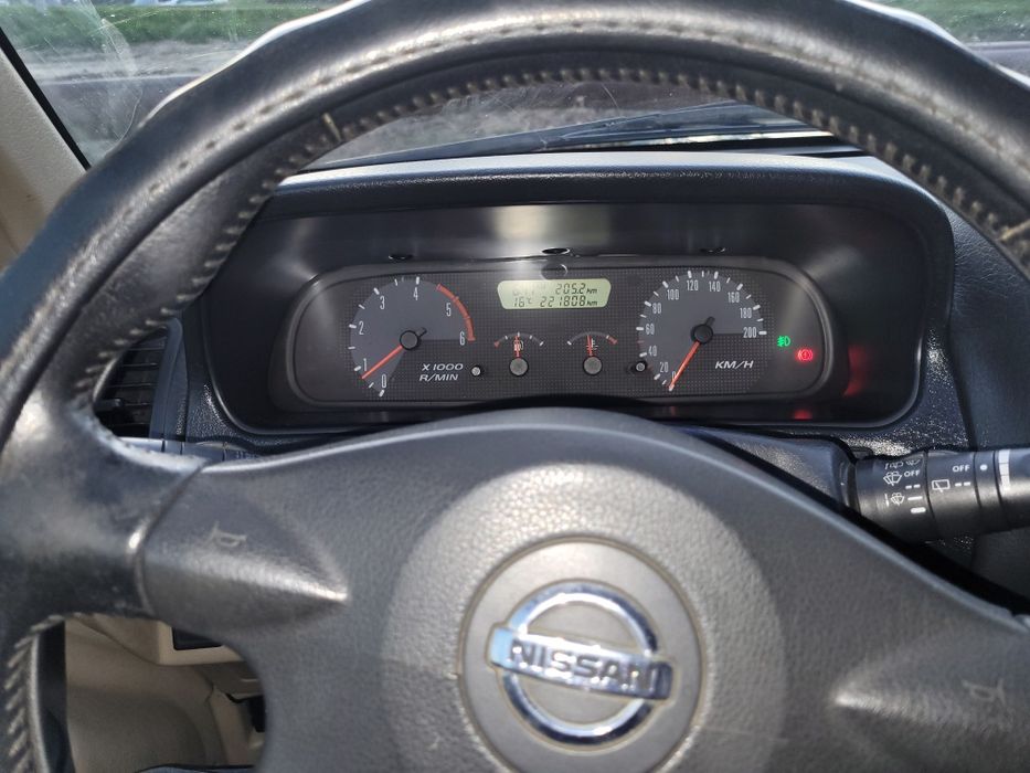 Машина ниссан теранно 2