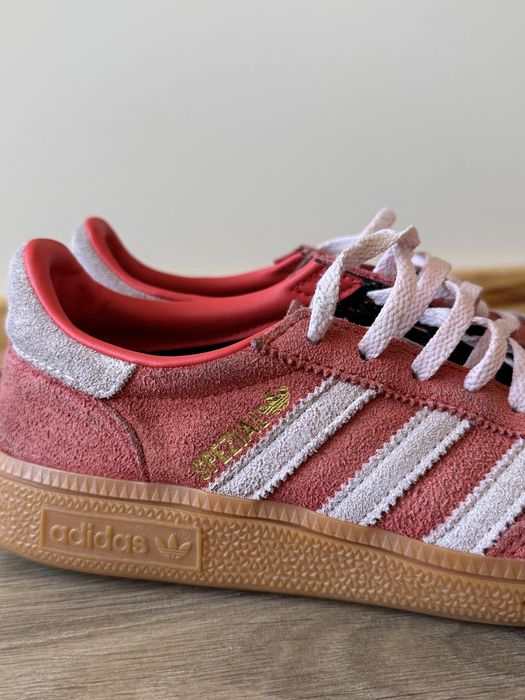 Adidas Spezial лимитирани розови