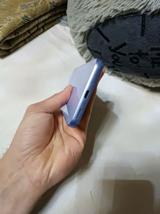 Samsung A 54 obmen qilnadi honor 400 ga doplata qilinadi