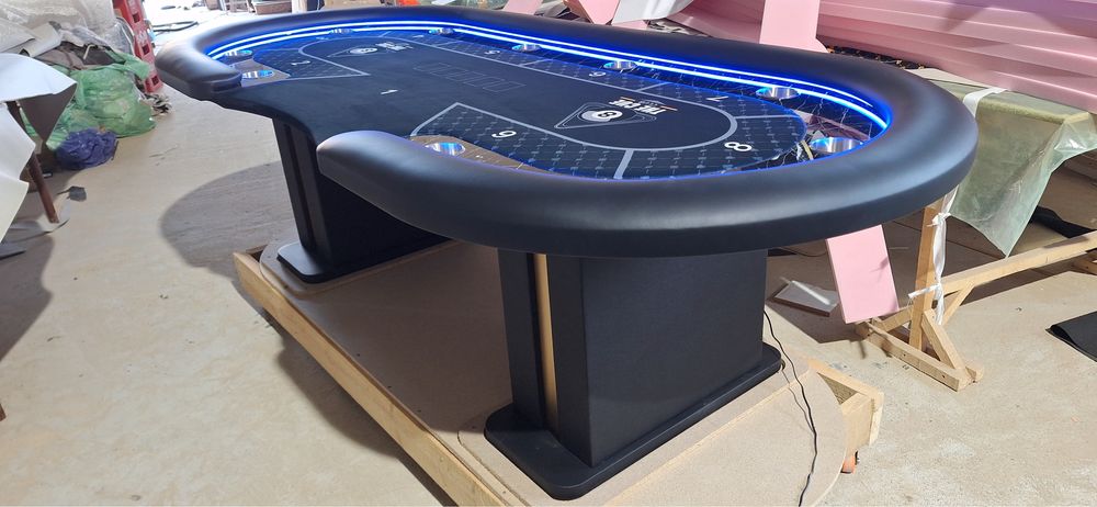 Masa de poker cu banda led CustomTables.eu urgent la comanda