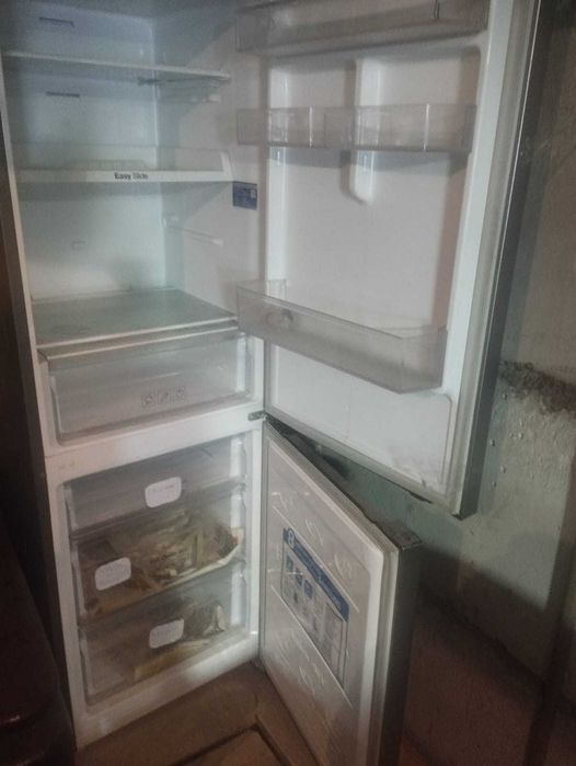 Продам холодильник