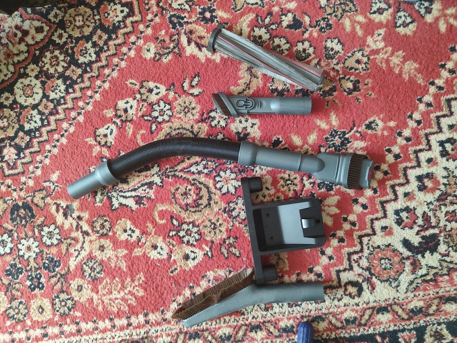 Продам  безпроводной пылесос