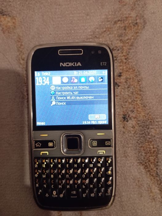 Продам нокия е 72