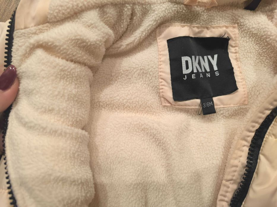 Космонавт за бебе DKNY