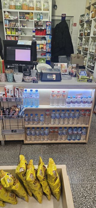 Стелажи за магазин ПДЧ