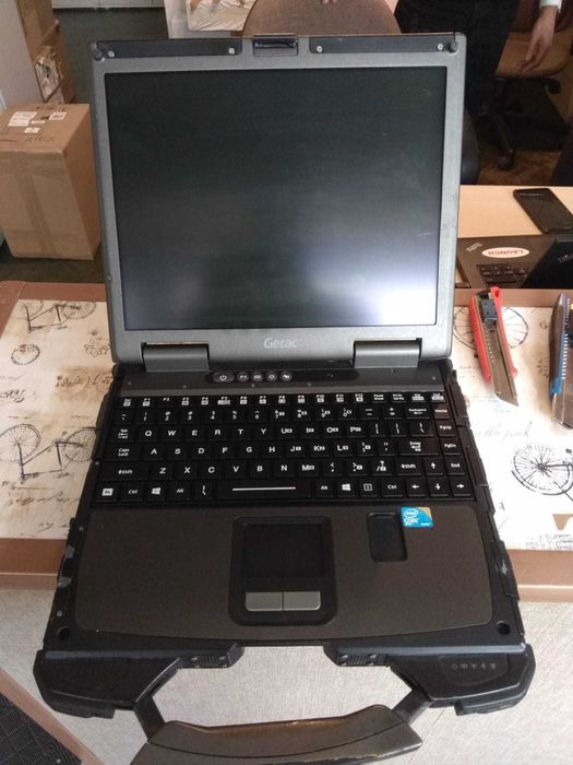 Laptop militar Getac uz auto diagnoza, agricultura, industrie, Intel