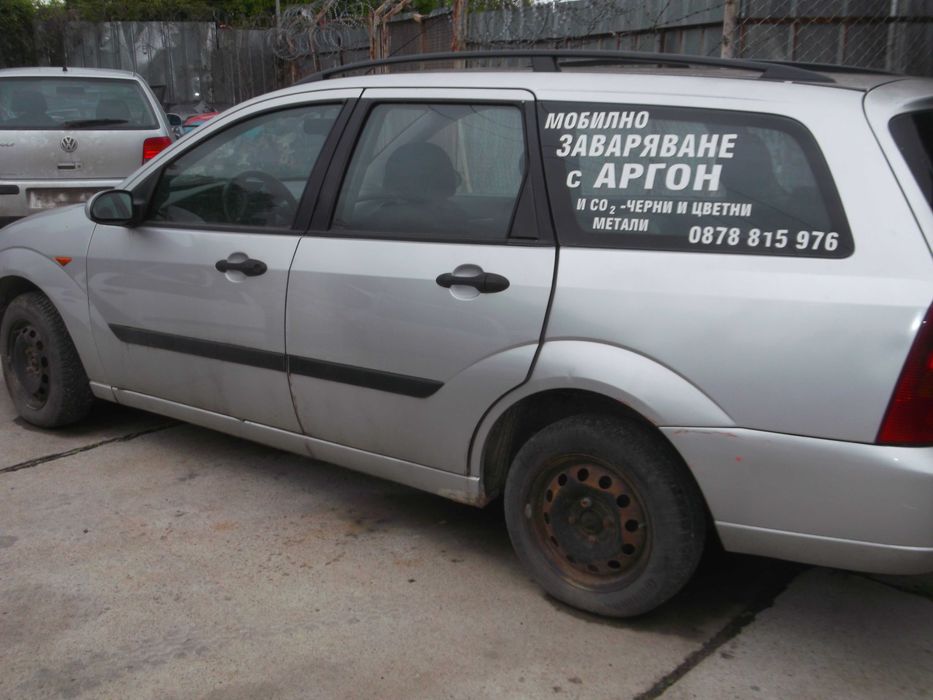 Форд Фокус 1.8тдди 90 к.с.2002 комби.Само на части