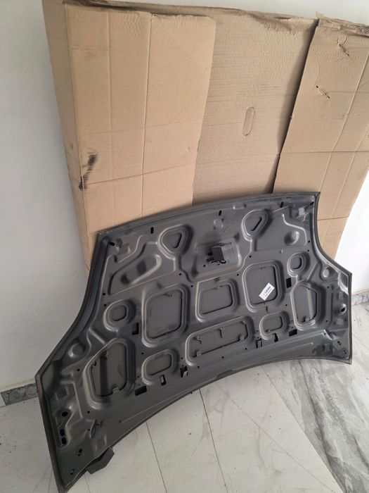 Продам Капот на Форт