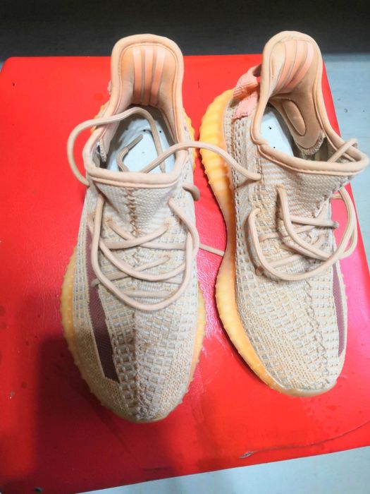 Продам  кроссовки 38