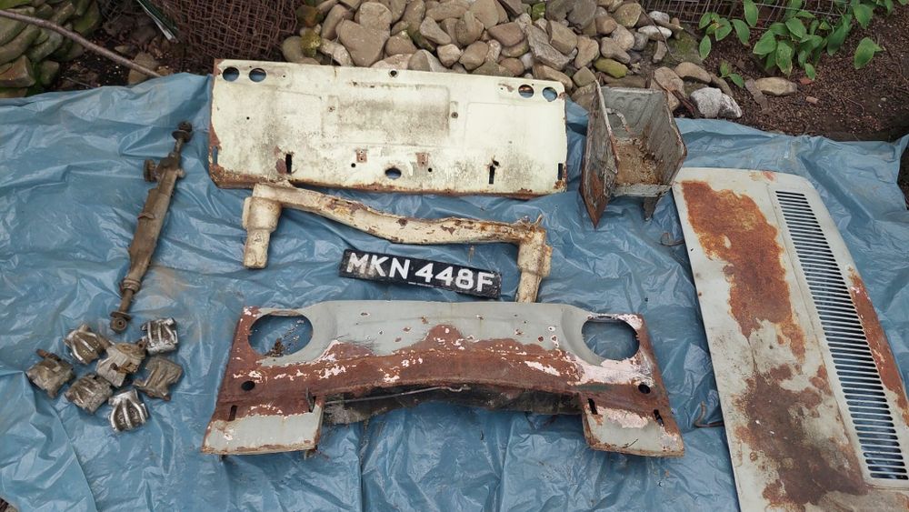 Vând piese Dacia 1100