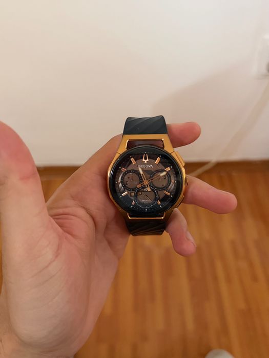 Ceas bulova curv