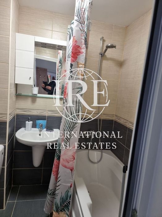 Продава се Двустаен апартамент в к.к. Св.Св. Константин и Елена - 65 кв.м за 2693 €/кв.м - Снимка #8