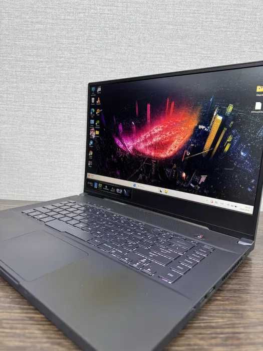 ASUS ROG Zephyrus M15 GU502LW — RTX 2070 / i7 / 16GB / 1TB