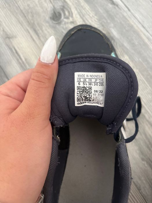 Маратонки Adidas