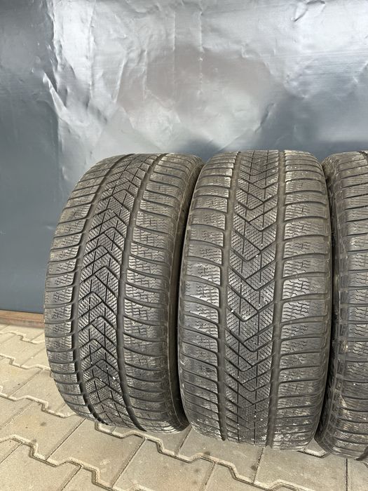 Anvelope BMW 275/40R21 + 315/35R21 PIRELLI Scorpion Runflat DOT2024, oferta 2400 lei!