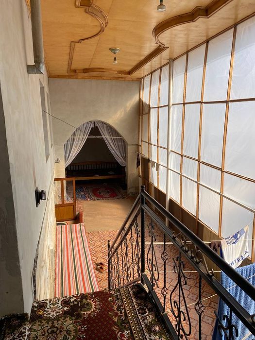 Сотилади 4 соток полтора этажка