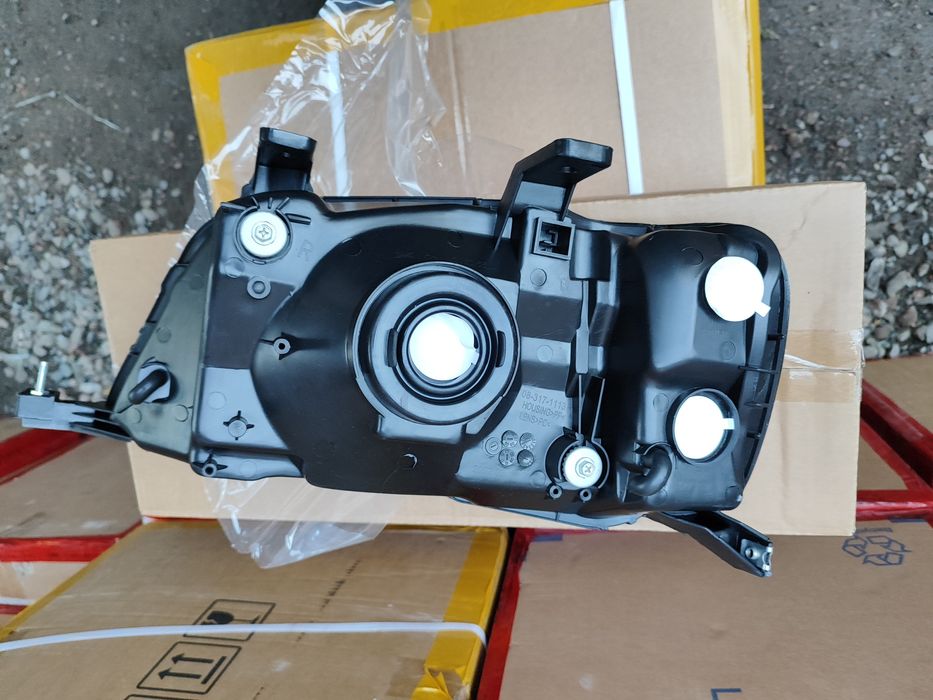 Хонда CR-V  фара