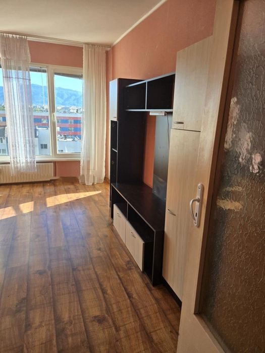 Дава се под наем Тристаен апартамент в София, Обеля - 87 кв.м за 460 € - Снимка #1