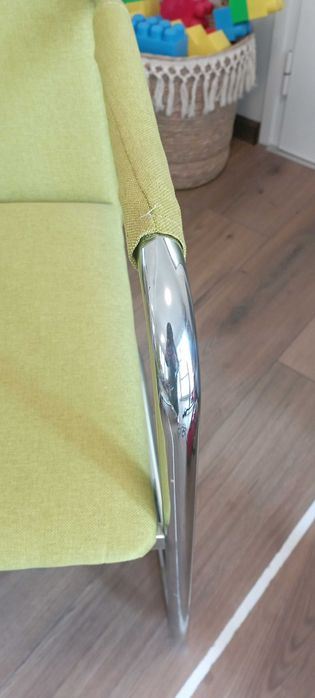 Офис стол - 2 броя. Обща цена 100 лв. Нова тапицерия!