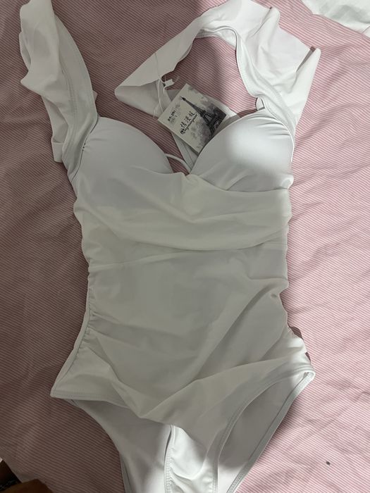 Продам новый купальник