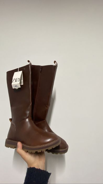 Ghete unisex mărimea 35