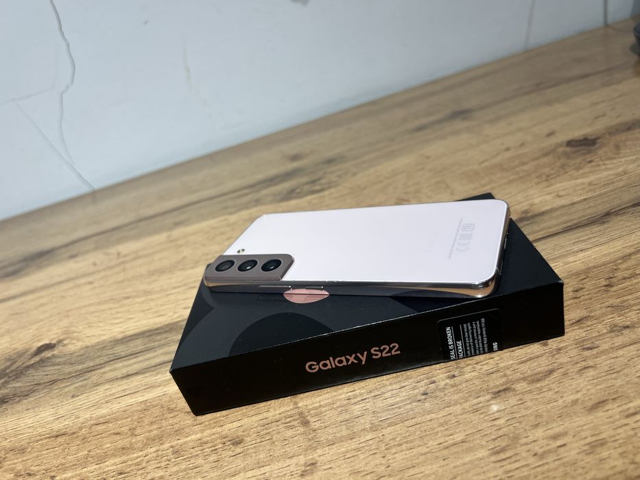 Samsung s22\Самсунг с22