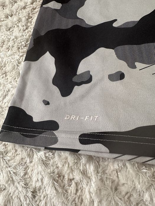 Tricou Nike