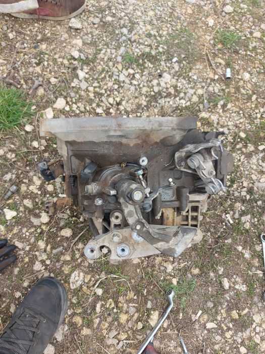 Ръчна скоростна кутия  за Opel Zafira B 1.9 cdti