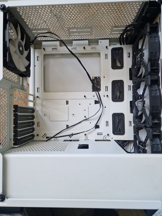 Carcasa Gaming Corsair icue 220t RGB