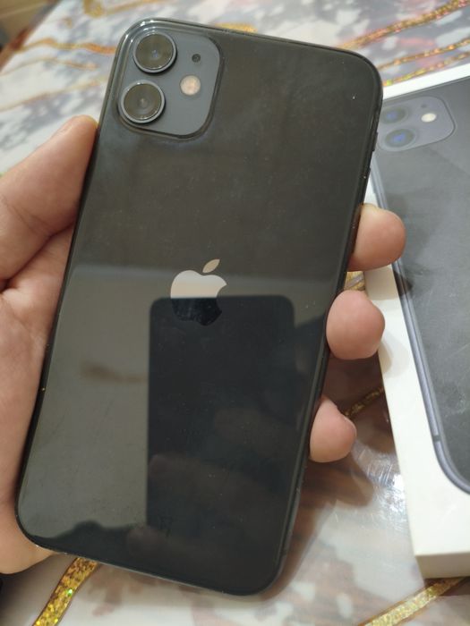 Iphone 11 с гарантией, покупал в сулпаке