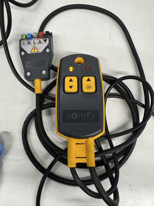 Cablu de reglaj și testare profesional Somfy Universal Setting Cable Hybrid (Ref. 9020579A)