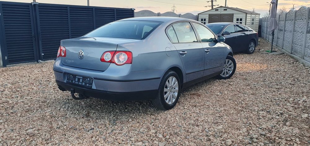 Vw Passat   2.0 TDI - Euro 5*** Navigatie Touchscreen***