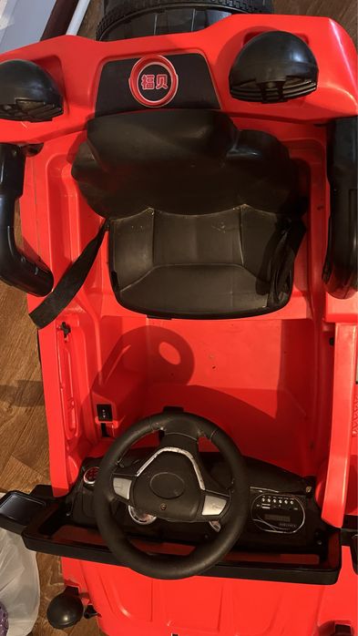 Детская электромашинка