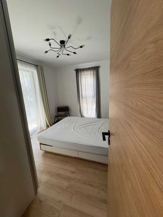 Дава се под наем Тристаен апартамент в София, Кръстова вада - 84 кв.м за 920 € - Снимка #4