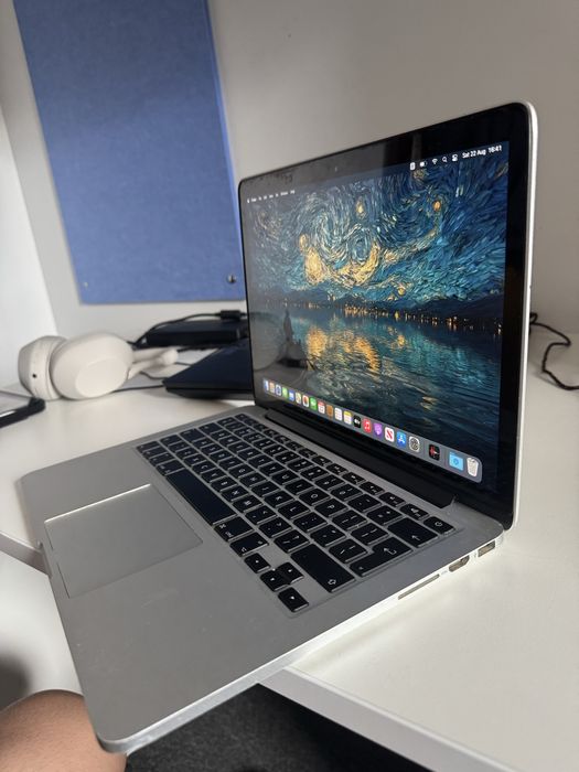 Macbook Pro 13’ 2014 в отличном состоянии 10-циклов