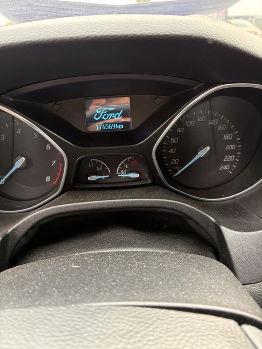FORD Focus 2014 — imagine 4