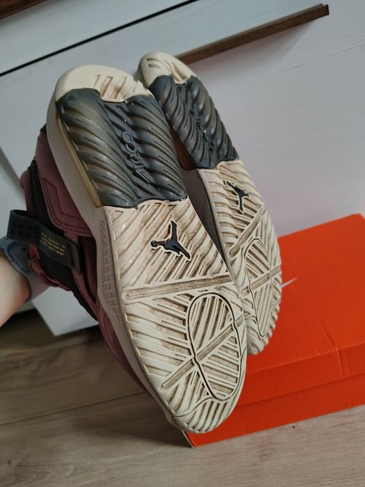 Кецове Nike Jordan 39