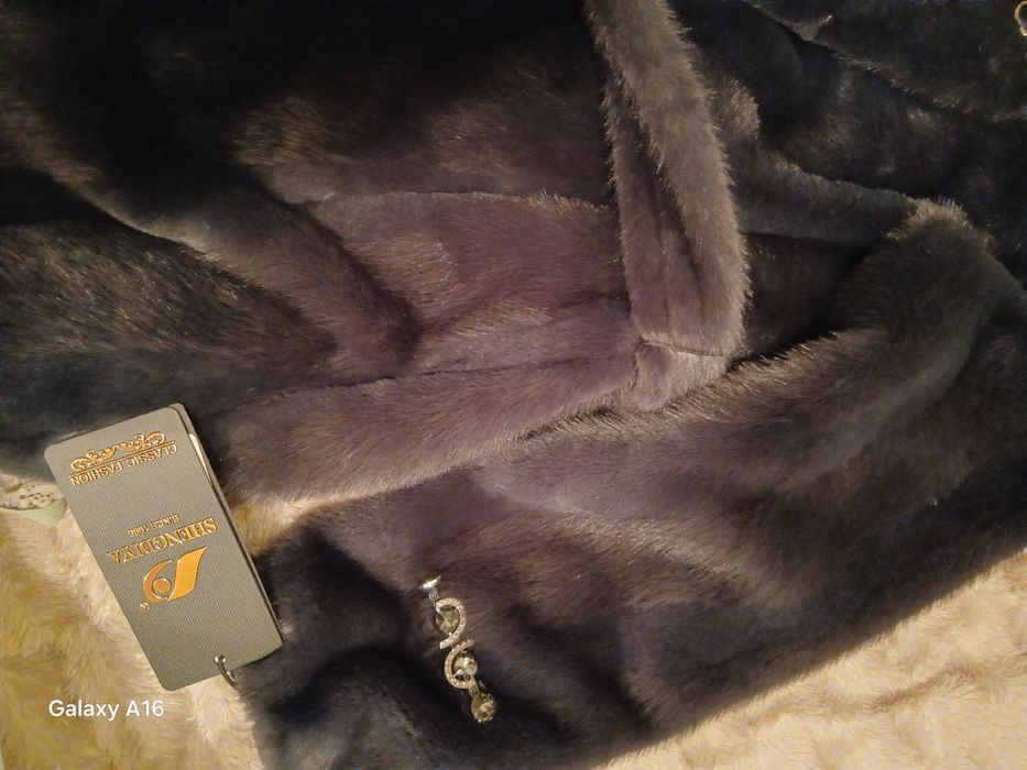 Продам норковую шубу