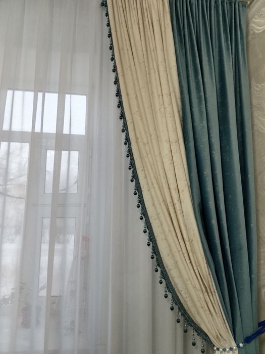 Продам шттор с тюлом в комплекте