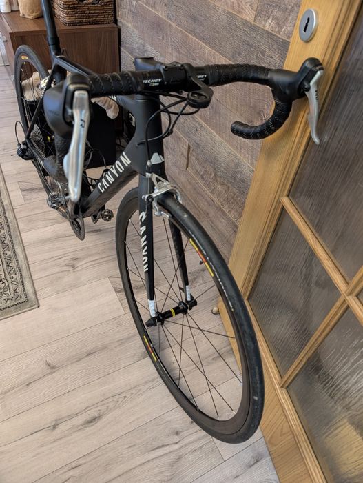 Cursiera carbon Canyon Ultimate CF SL