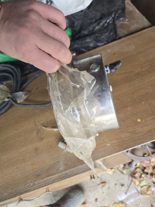 Lampi exterior pentru piscine sau alei lumina rosie