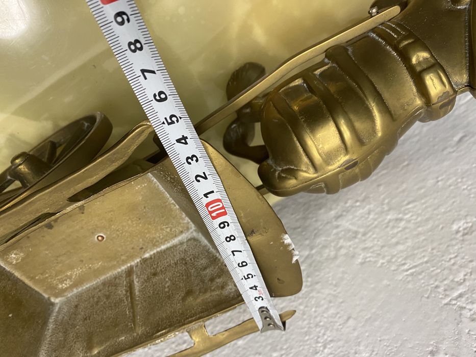 Голяма месингова каляска с кон