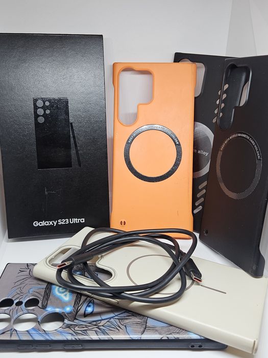 Samsung Galaxy S23 Ultra  5G  256Gb/8Ram Black + Кейсове