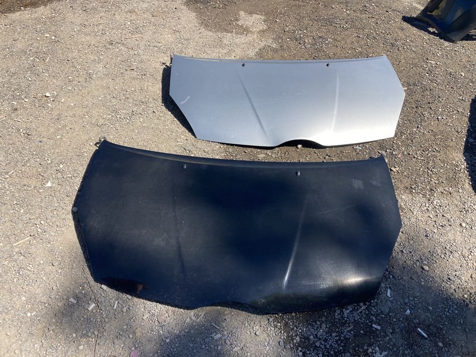 Предни капаци за Тойота Корола Версо 2004- 2008г