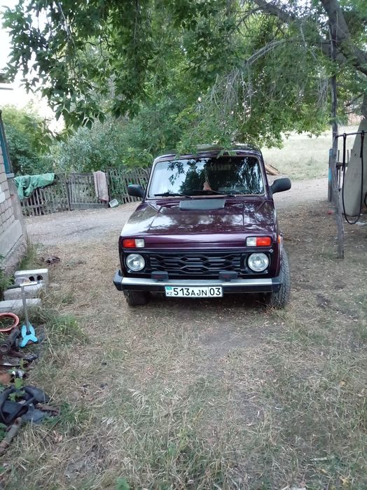 Продам ниву 2000 года